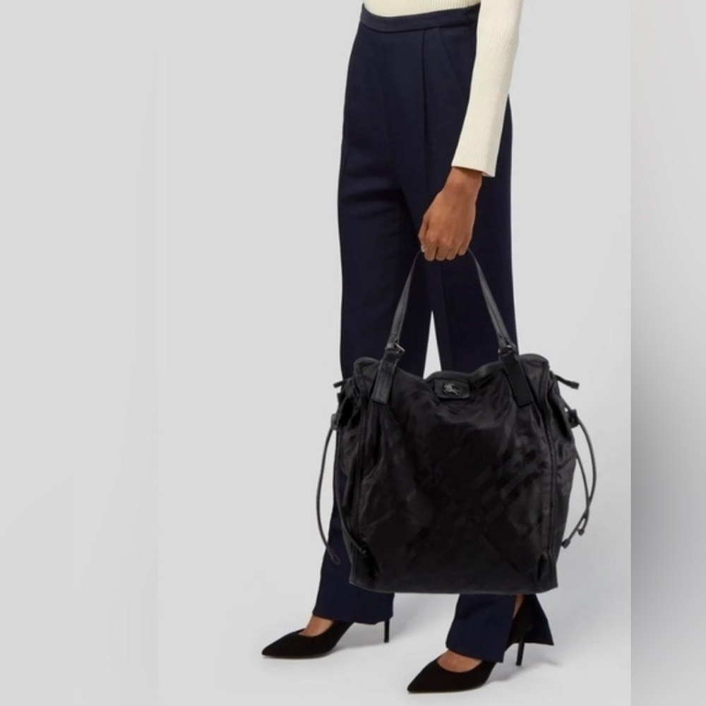 Burberry Black Women's Tote Bag